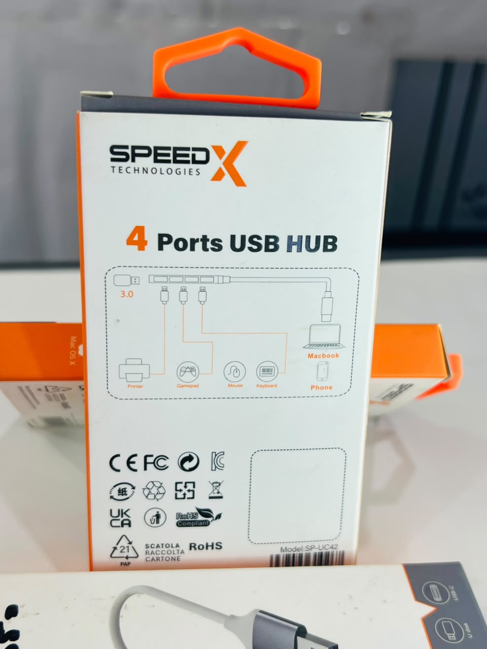 USB Hub Adapter with Compact Portable Design and Easy Device Connectivity