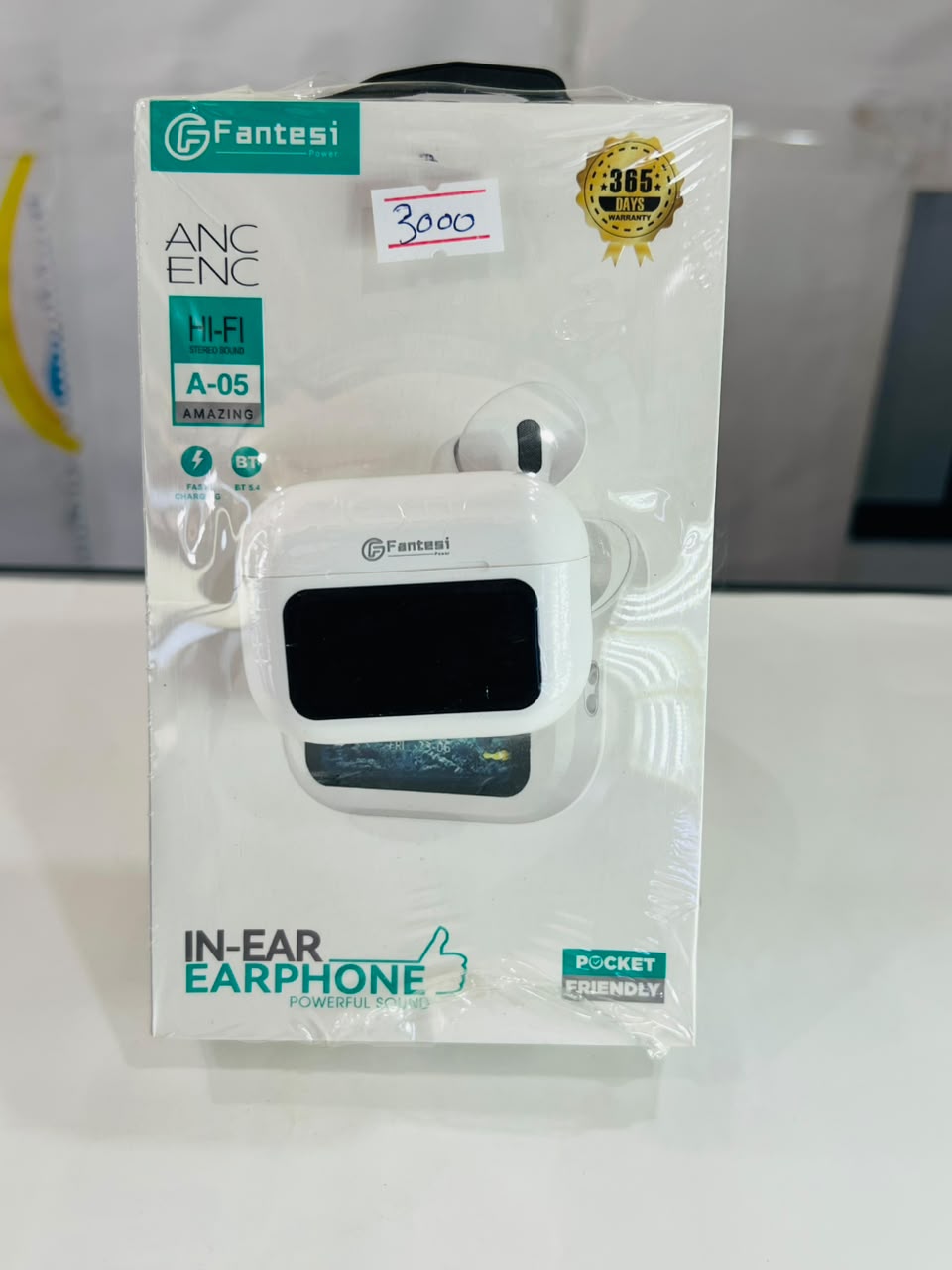 Perfect i-Ear Wireless Earphones with Charging Case and Compact In-Ear Design
